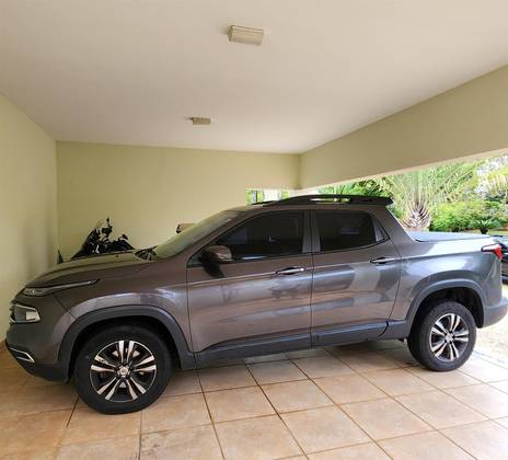 FIAT TORO 2.0 16V TURBO DIESEL FREEDOM 4WD AT9 FIAT TORO 2.0 16V TURBO DIESEL FREEDOM 4WD AT9